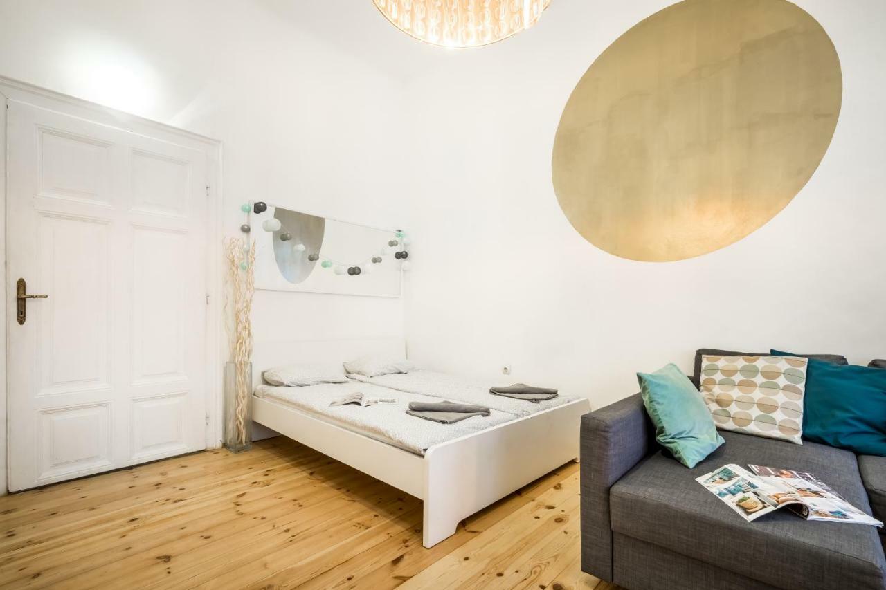 Bpr Bright Sapphire Apartment Budapest Luaran gambar