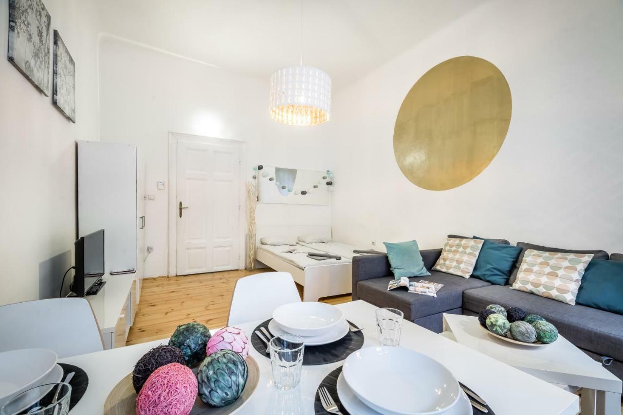 Bpr Bright Sapphire Apartment Budapest Luaran gambar
