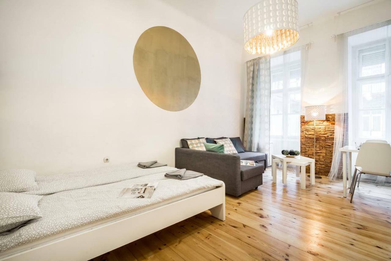 Bpr Bright Sapphire Apartment Budapest Luaran gambar