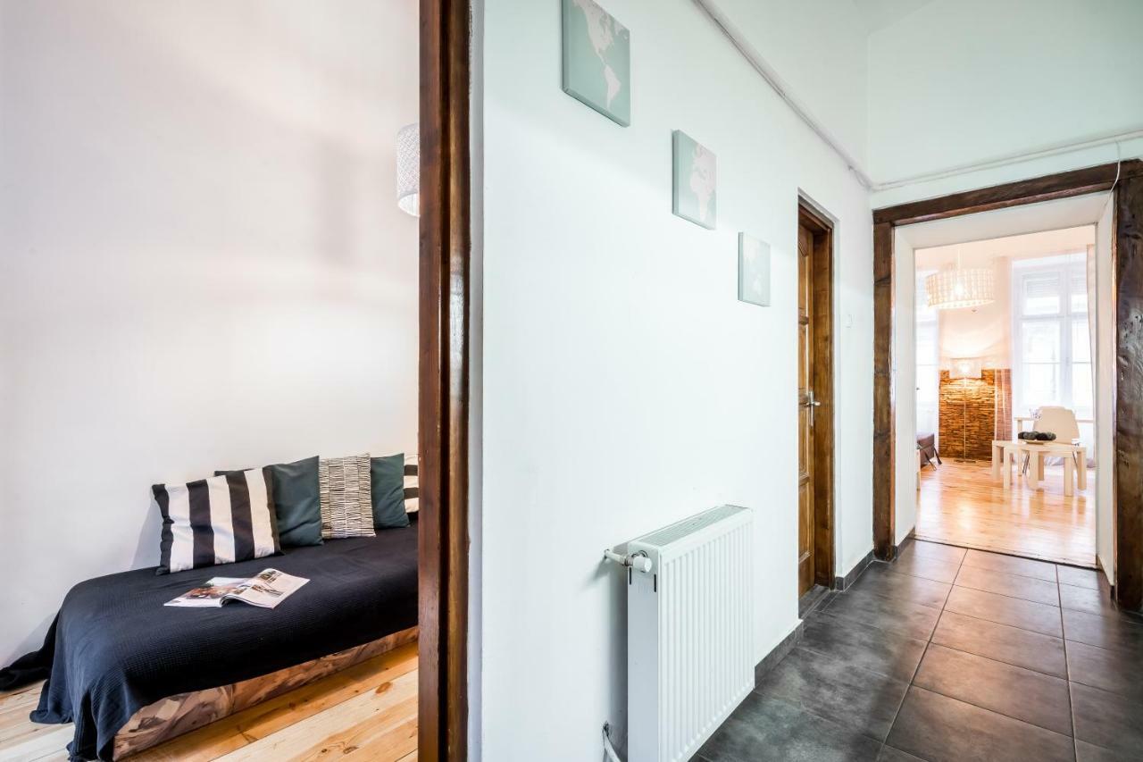 Bpr Bright Sapphire Apartment Budapest Luaran gambar